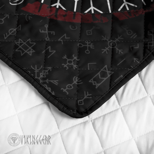 raven-art-and-rune-viking-quilt-set