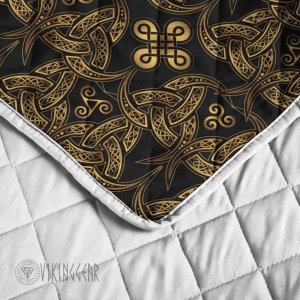 Triple Horn of Odin Pattern Viking Quilt Set