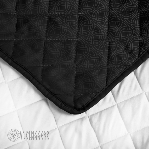 yin-yang-raven-line-art-viking-quilt-set