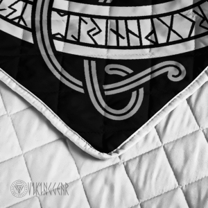 Fenrir Wolf With Norse Pattern Viking Quilt Set