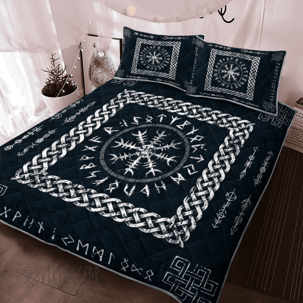 Helm Of Awe Symbol And Rune Viking Quilt Set