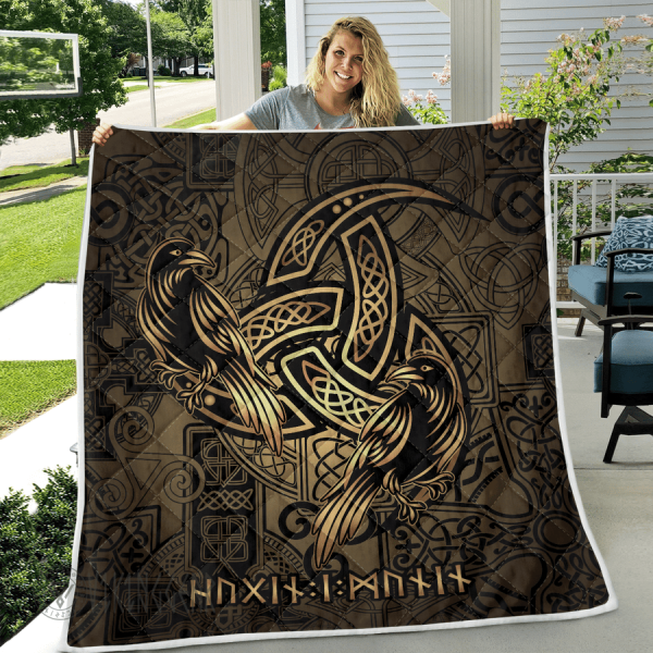 Huginn and Muninn - The Triple Horn of Odin - Viking Quilt