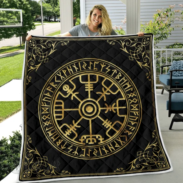 Vegvisir And Runes - Viking Quilt