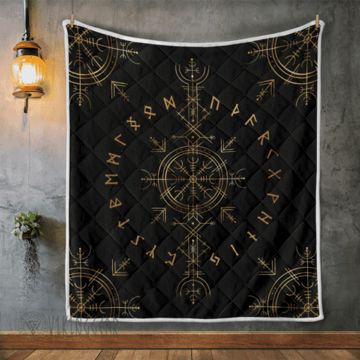 Vegvisir And Runic - Viking Quilt