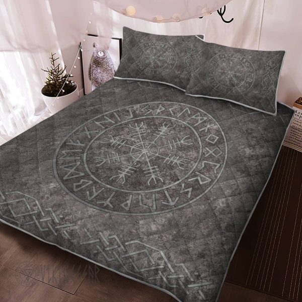 Vegvisir Symbol On A Stone-Textured Viking Quilt Set