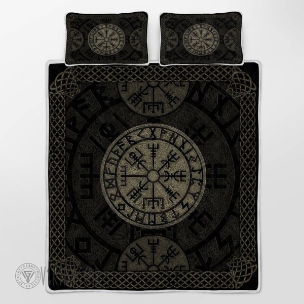 Vegvísir With Elder Futhark Stone Distressed Quilt Set