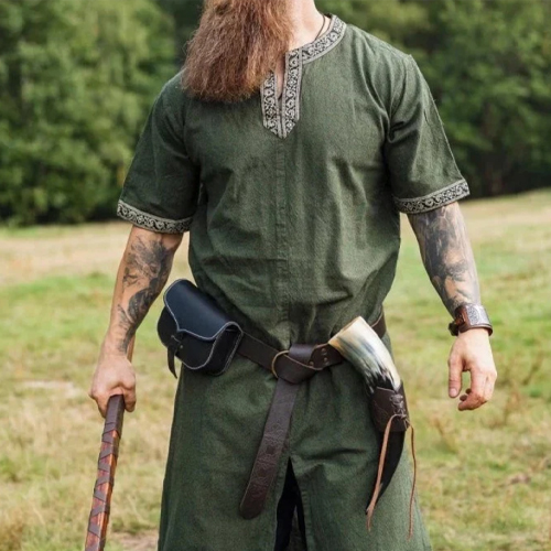 Viking Costume: From Myth to Reality, Inspiring Unique Styles!